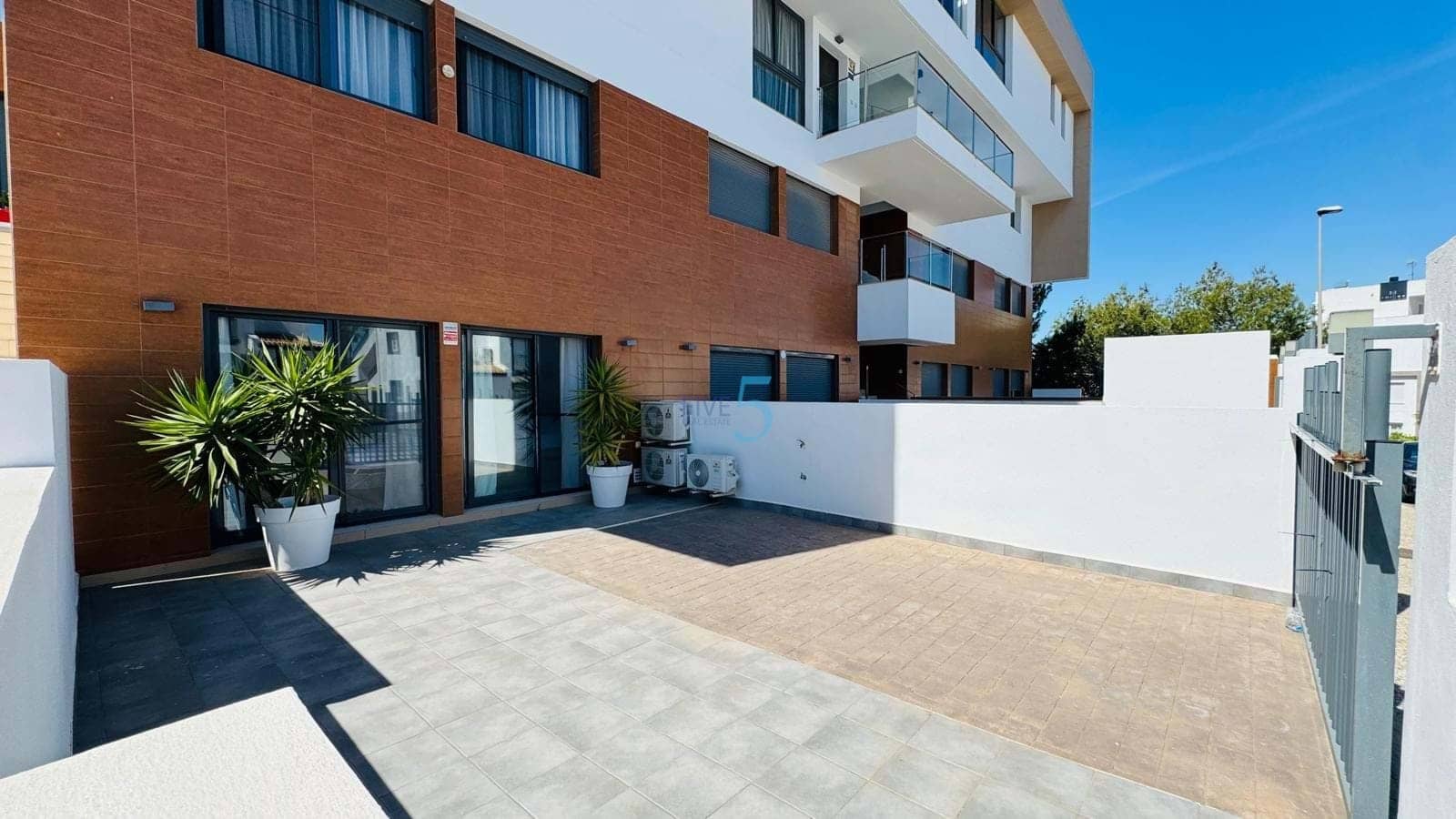 2 slaapkamer Appartement te koop in Los Dolses met zwembad garage - € 259.000 (Ref: 9788013)