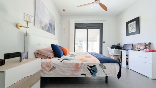 2 soverom Bungalow til salgs i Daya Nueva med svømmebasseng - € 325 000 (Ref: 9788816)