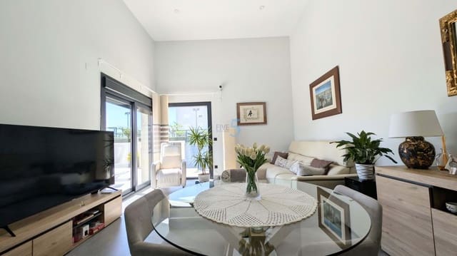 2 soverom Bungalow til salgs i Daya Nueva med svømmebasseng - € 325 000 (Ref: 9788816)