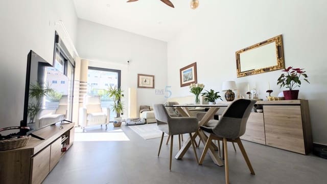 2 soverom Bungalow til salgs i Daya Nueva med svømmebasseng - € 325 000 (Ref: 9788816)