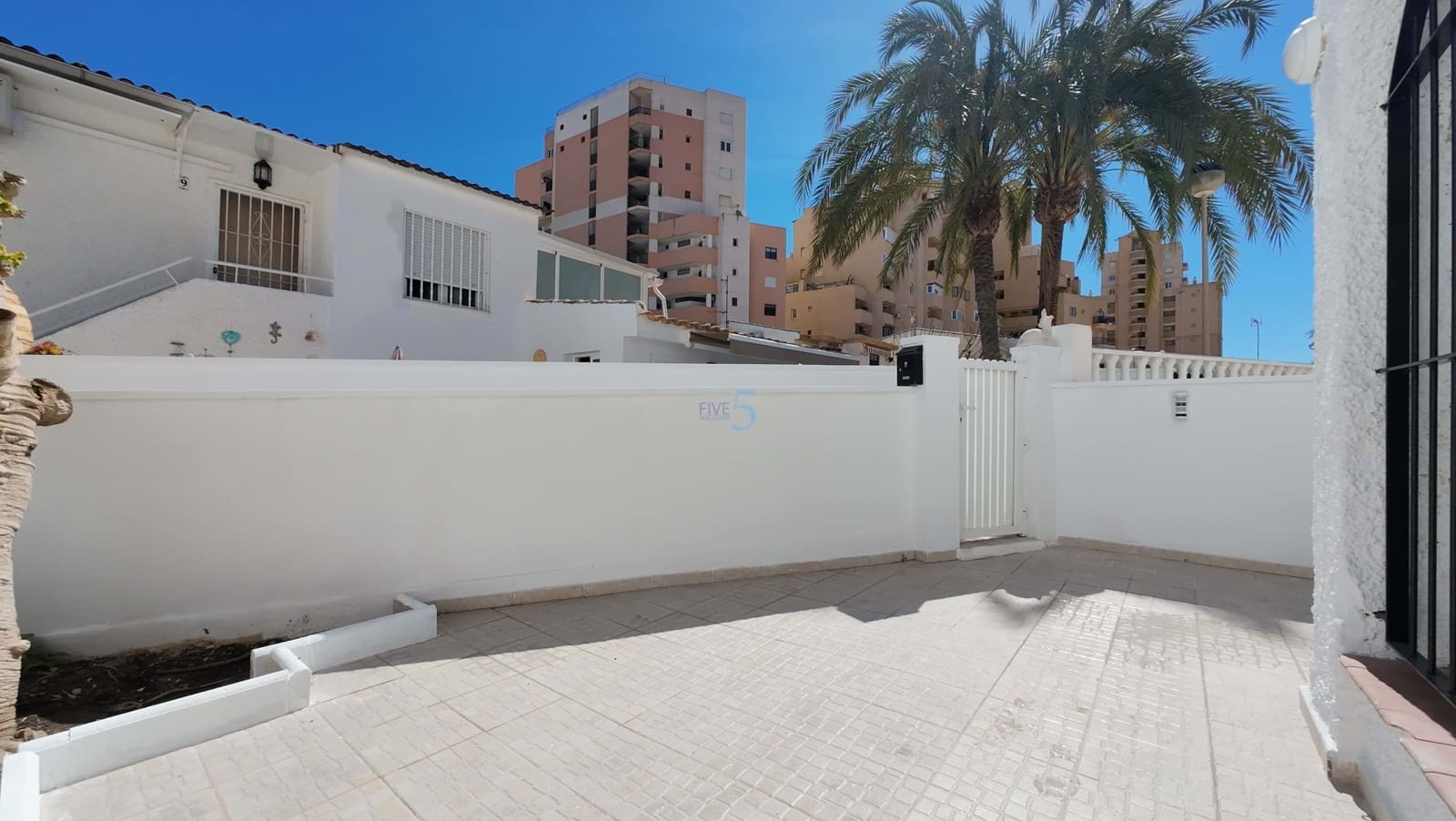 2 slaapkamer Appartement te koop in Torrevieja - € 127.900 (Ref: 9788817)