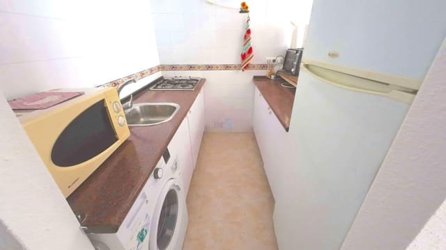 2 slaapkamer Appartement te koop in Torrevieja - € 127.900 (Ref: 9788817)