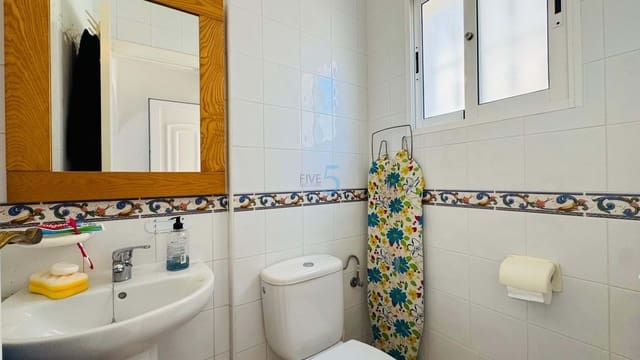 2 soverom Hus til salgs i Villamartin, Orihuela med svømmebasseng - € 179 000 (Ref: 9793510)