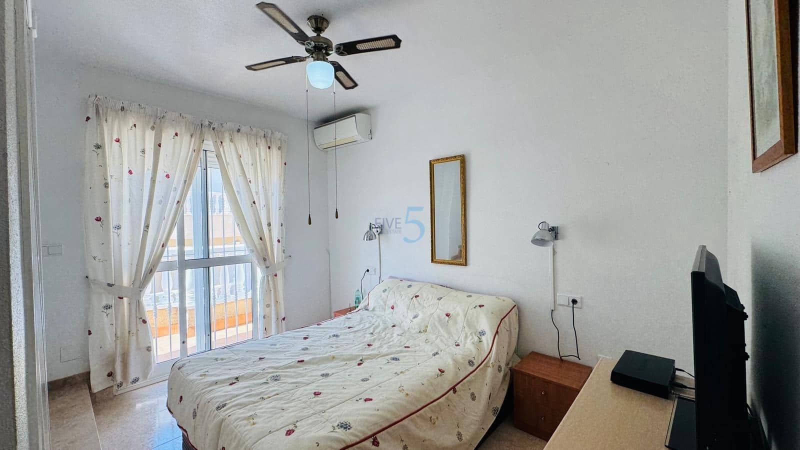 2 bedroom Townhouse for sale in Villamartin with pool - € 179,000 (Ref: 9793510)