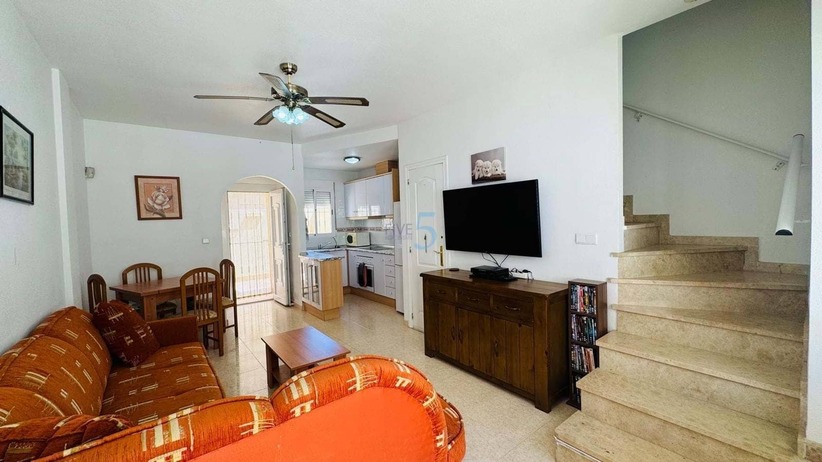 2 bedroom Townhouse for sale in Villamartin with pool - € 179,000 (Ref: 9793510)