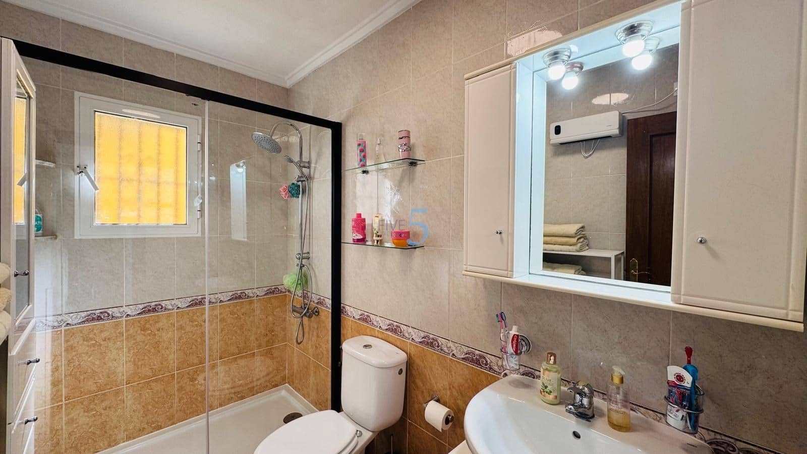 3 soveværelse Byhus til salg i Los Altos med swimmingpool garage - € 189.000 (Ref: 9793511)