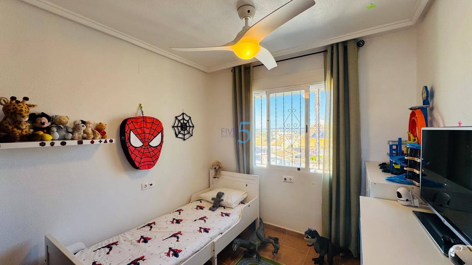 3 soveværelse Byhus til salg i Los Altos med swimmingpool garage - € 189.000 (Ref: 9793511)