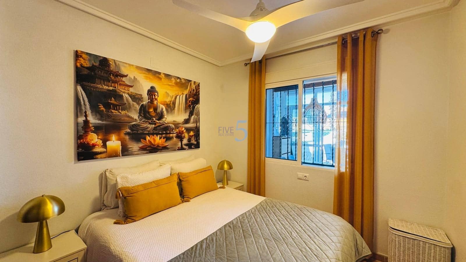 3 soveværelse Byhus til salg i Los Altos med swimmingpool garage - € 189.000 (Ref: 9793511)