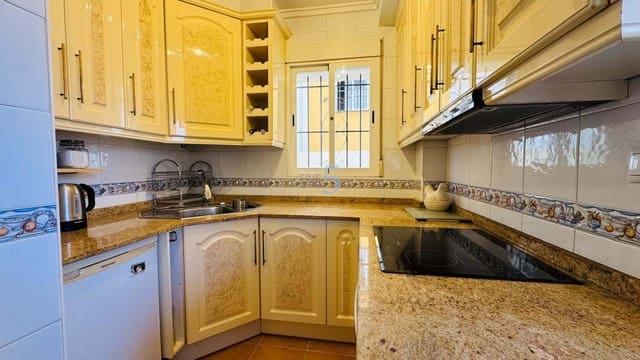 3 soveværelse Byhus til salg i Los Altos med swimmingpool garage - € 189.000 (Ref: 9793511)