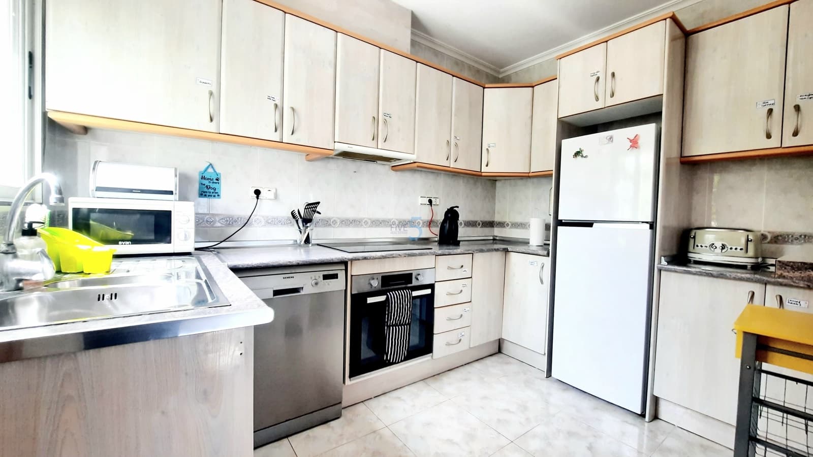 3 bedroom Villa for sale in Pinar de Campoverde with pool garage - € 320,000 (Ref: 9793681)