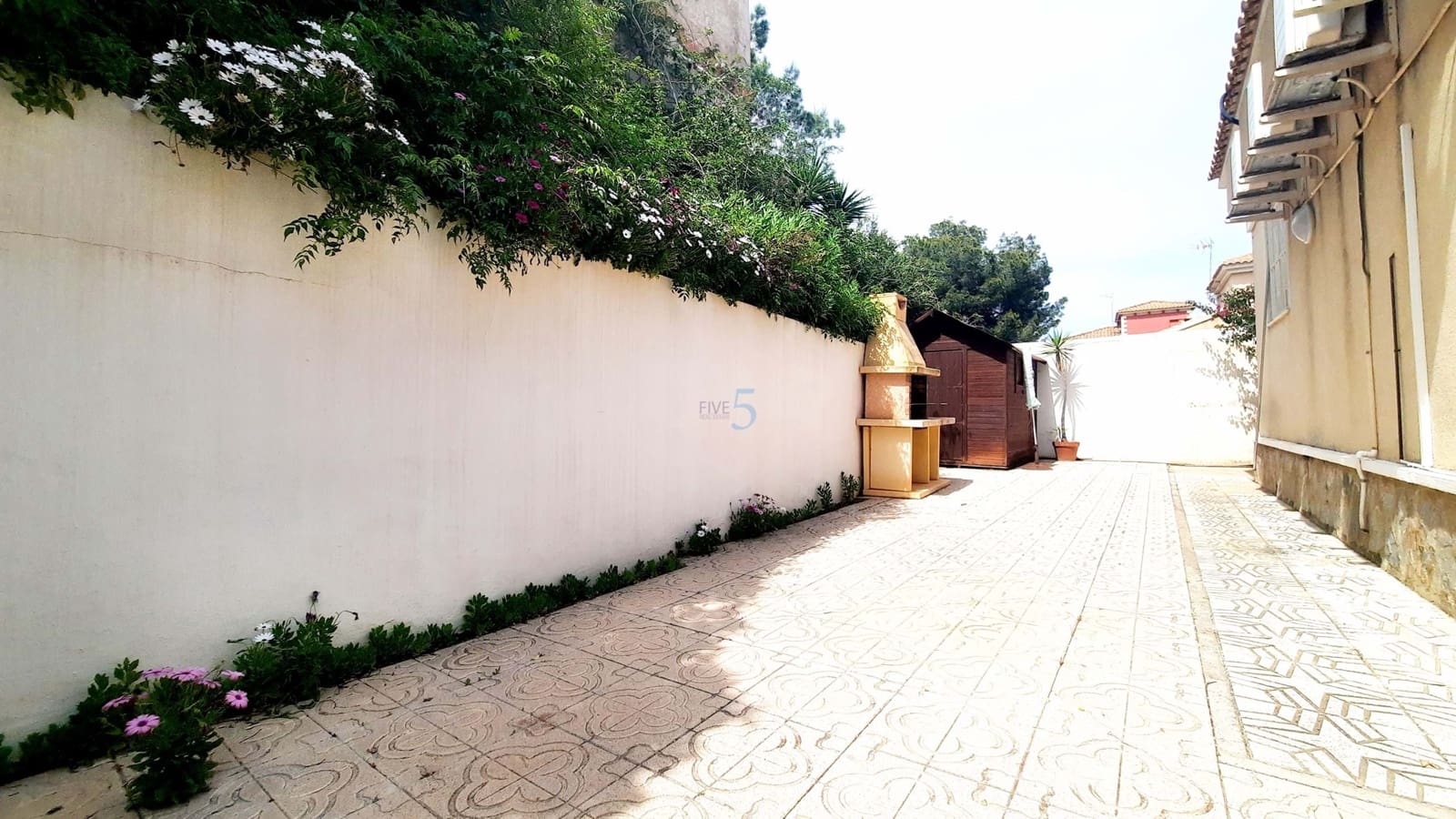 3 bedroom Villa for sale in Pinar de Campoverde with pool garage - € 320,000 (Ref: 9793681)