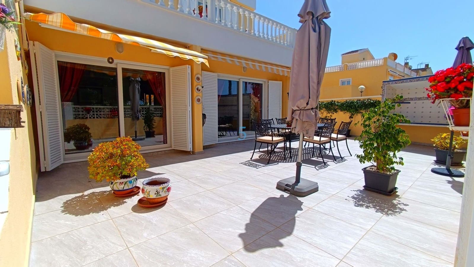 3 sovrum Villa till salu i Guardamar del Segura med pool garage - 315 000 € (Ref: 9795361)