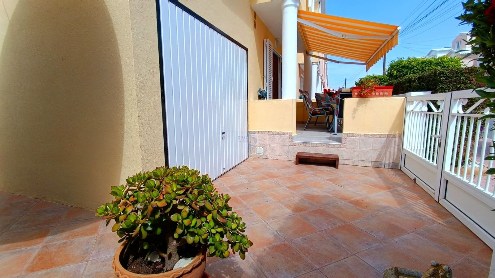 3 sovrum Villa till salu i Guardamar del Segura med pool garage - 315 000 € (Ref: 9795361)