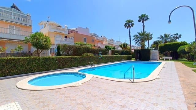 3 chambre Villa/Maison à vendre à Guardamar del Segura avec piscine garage - 315 000 € (Ref: 9795361)