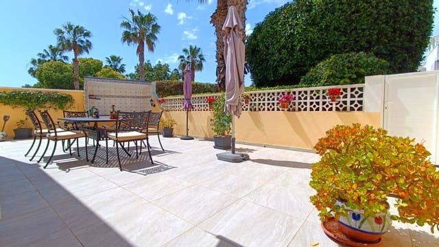 3 chambre Villa/Maison à vendre à Guardamar del Segura avec piscine garage - 315 000 € (Ref: 9795361)