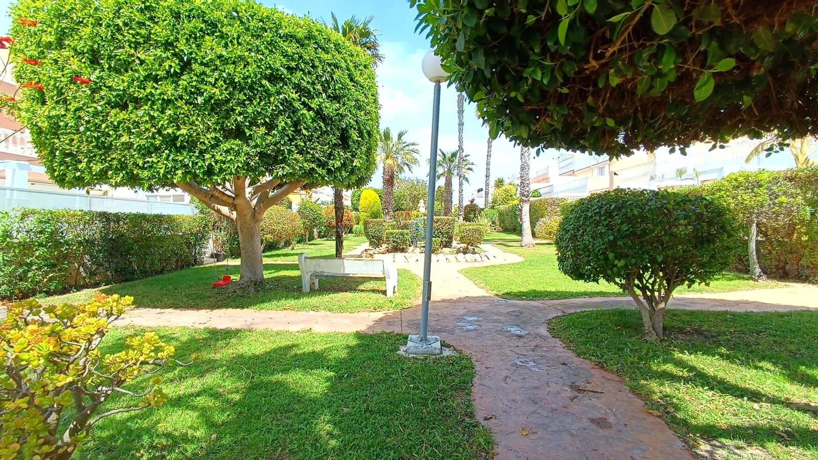 3 sovrum Villa till salu i Guardamar del Segura med pool garage - 315 000 € (Ref: 9795361)