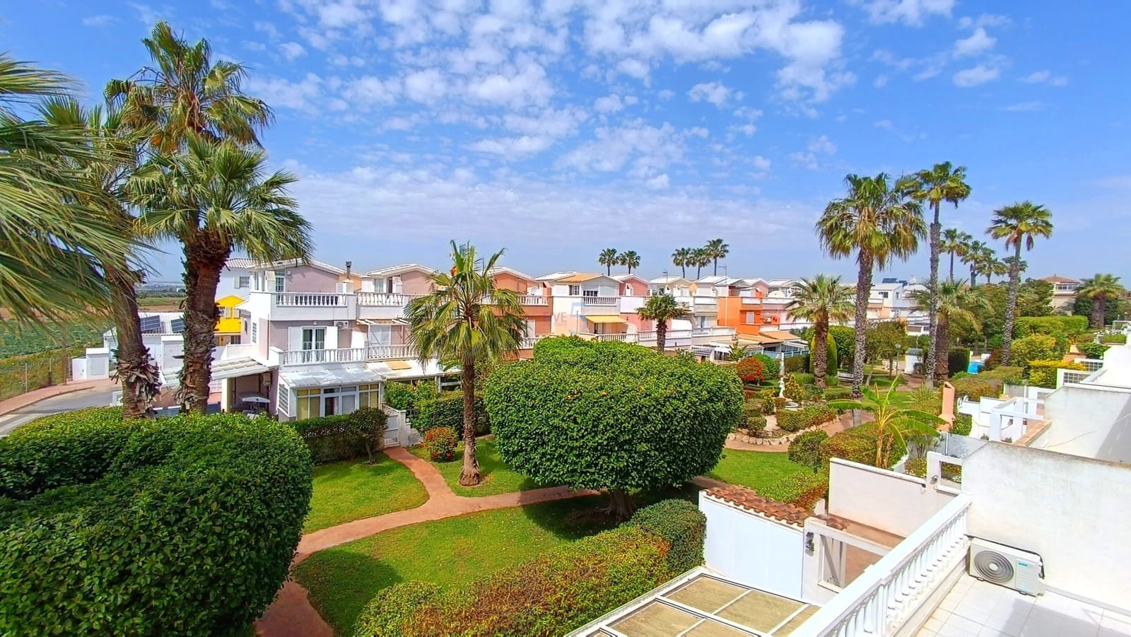 3 sovrum Villa till salu i Guardamar del Segura med pool garage - 315 000 € (Ref: 9795361)