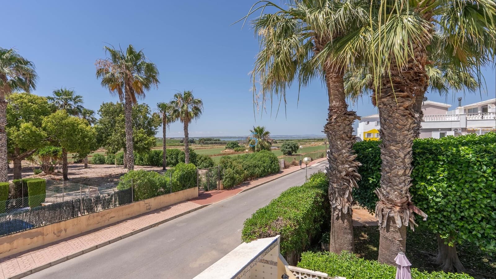 3 bedroom Villa for sale in Guardamar del Segura with pool garage - € 315,000 (Ref: 9795361)