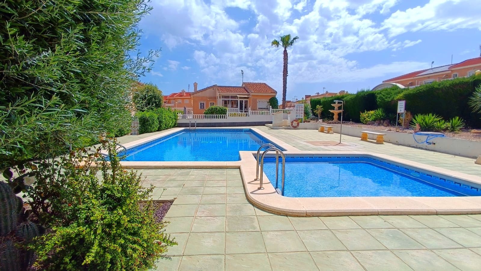 2 sovrum Lägenhet till salu i Ciudad Quesada med pool - 165 000 € (Ref: 9795654)