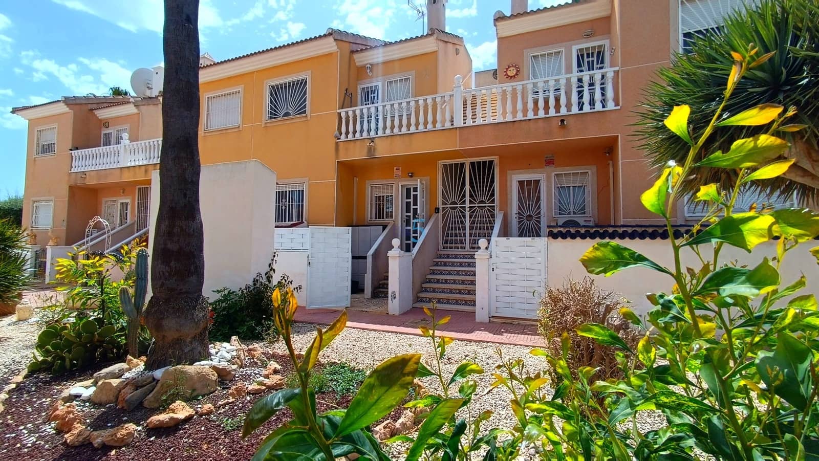 2 sovrum Lägenhet till salu i Ciudad Quesada med pool - 165 000 € (Ref: 9795654)