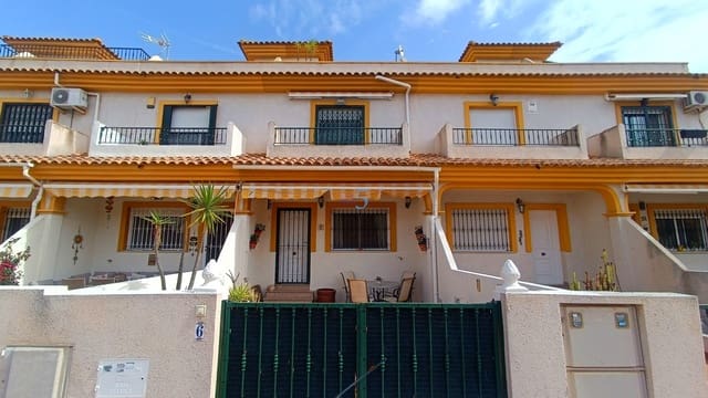 3 soverom Hus til salgs i Daya Nueva med svømmebasseng - € 149 995 (Ref: 9798211)