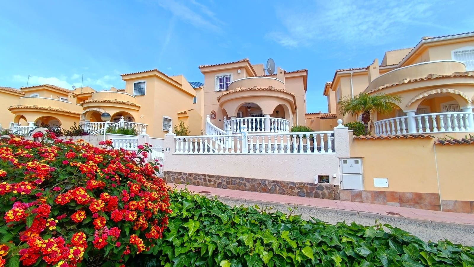 3 camera da letto Villa in vendita in Ciudad Quesada con piscina - 249.995 € (Rif: 9798212)