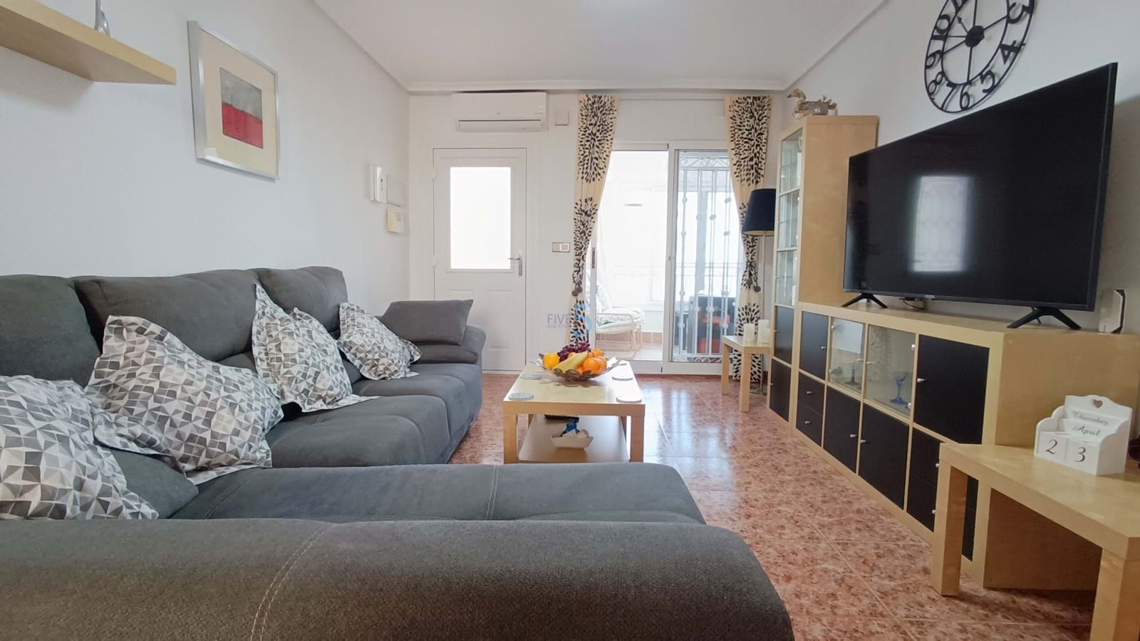 2 soveværelse Lejlighed til salg i Vistabella med swimmingpool - € 129.995 (Ref: 9798213)