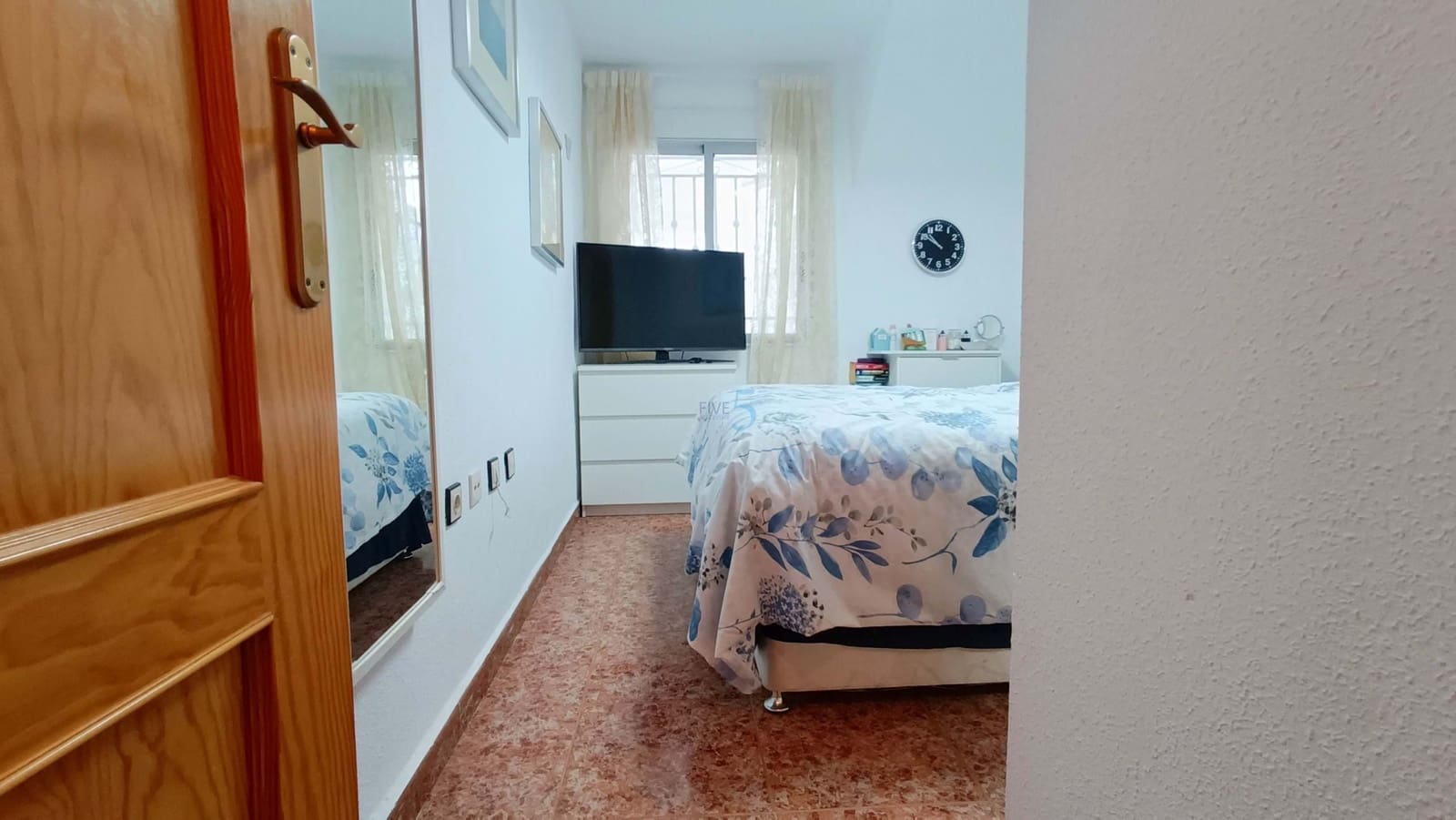 2 soveværelse Lejlighed til salg i Vistabella med swimmingpool - € 129.995 (Ref: 9798213)