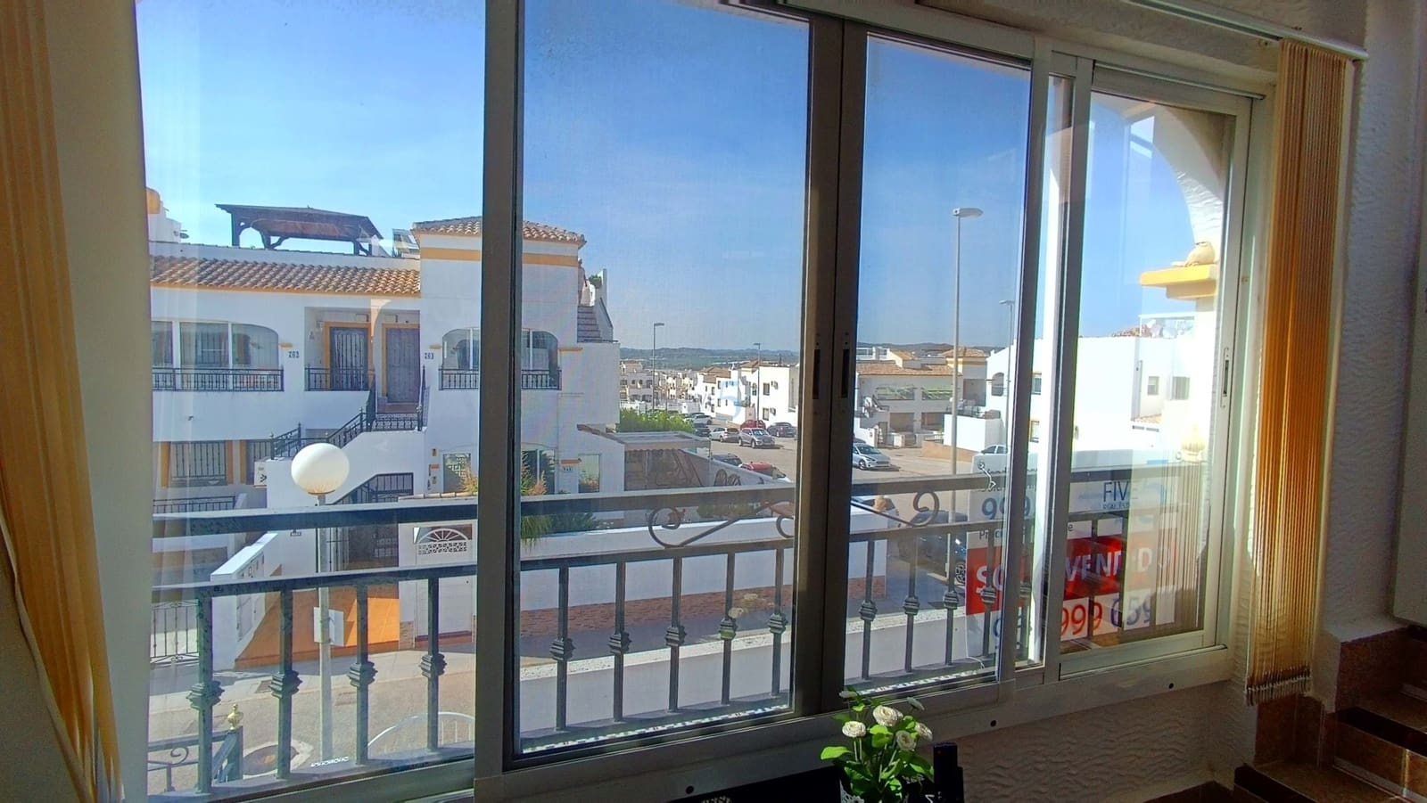 2 soveværelse Lejlighed til salg i Vistabella med swimmingpool - € 129.995 (Ref: 9798213)