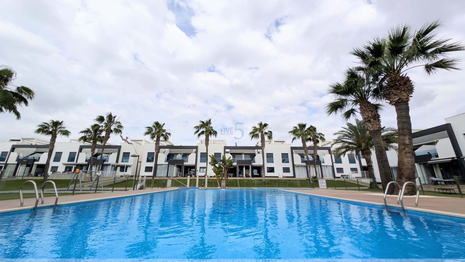 2 quarto Apartamento para venda em La Zenia com piscina garagem - 262 500 € (Ref: 9798392)