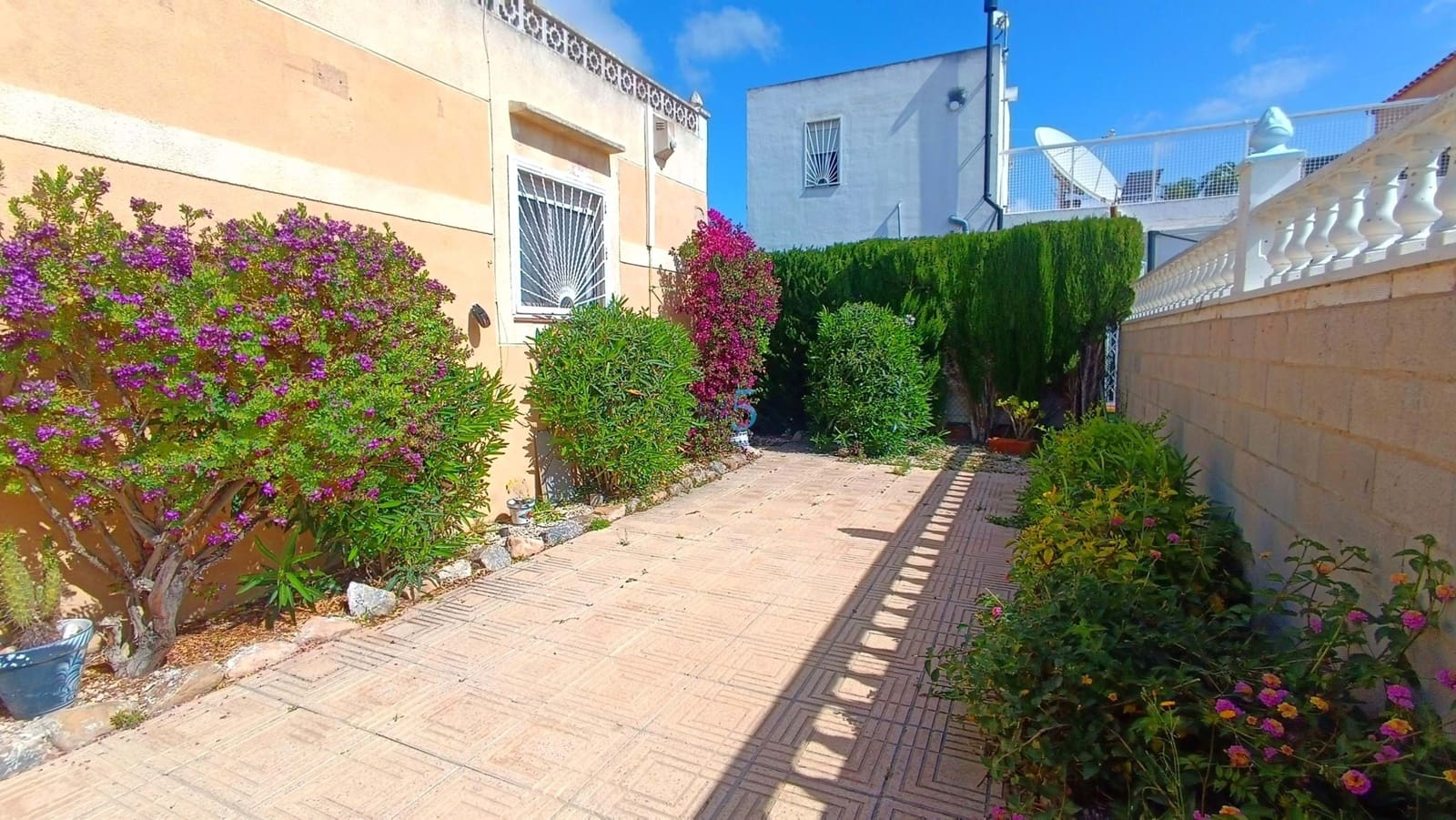 2 sovrum Villa till salu i Algorfa med pool - 224 995 € (Ref: 9802883)