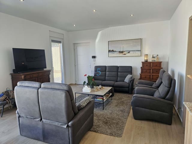 4 soveværelse Villa til salg i Torrevieja med swimmingpool garage - € 730.000 (Ref: 9802972)