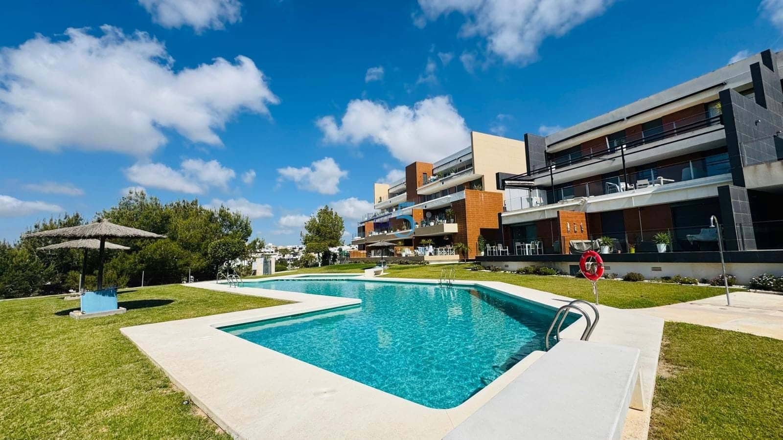 2 soveværelse Lejlighed til salg i Los Dolses med swimmingpool garage - € 289.000 (Ref: 9802973)