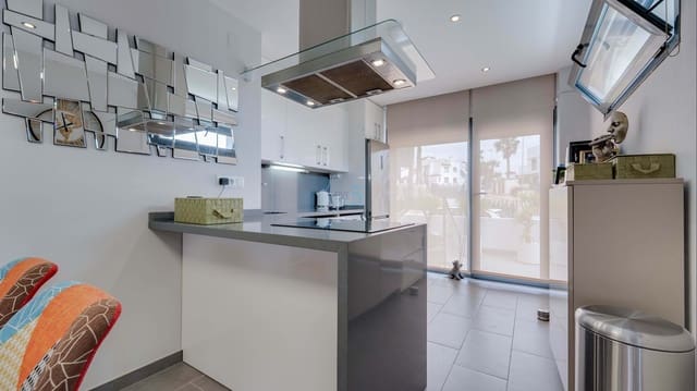 2 soverom Leilighet til salgs i Los Dolses, Orihuela med svømmebasseng garasje - € 269 000 (Ref: 9802973)