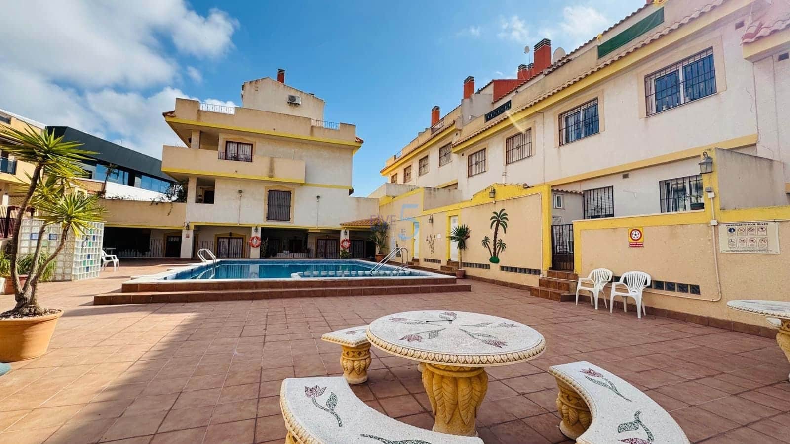 3 bedroom Townhouse for sale in La Zenia with pool garage - € 224,900 (Ref: 9802974)