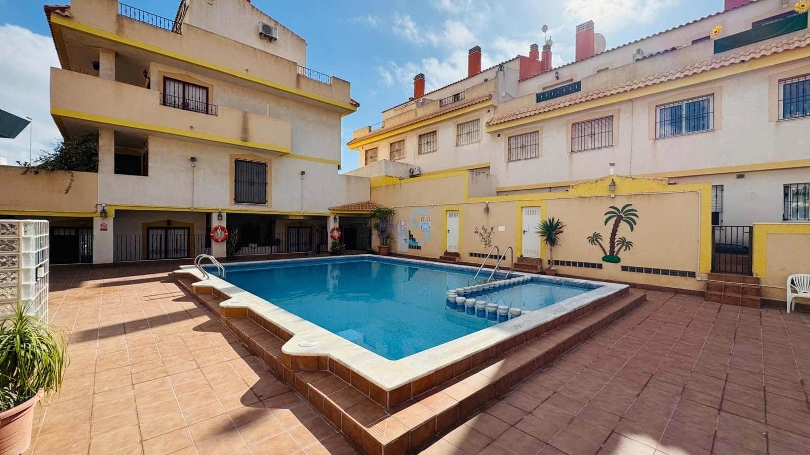 3 bedroom Townhouse for sale in La Zenia with pool garage - € 224,900 (Ref: 9802974)