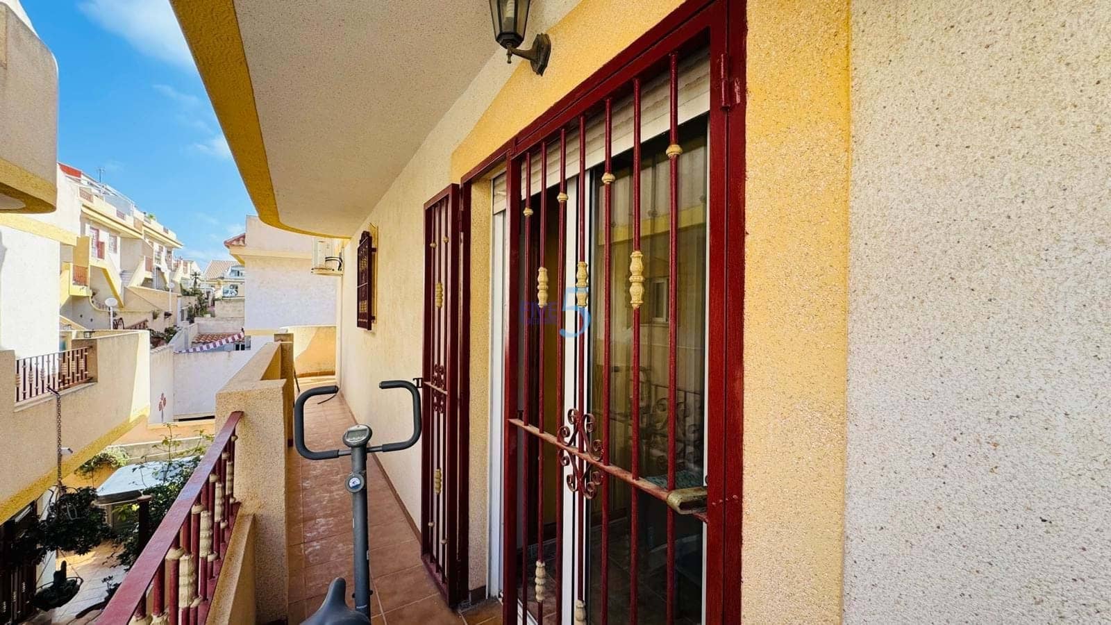 3 bedroom Townhouse for sale in La Zenia with pool garage - € 224,900 (Ref: 9802974)