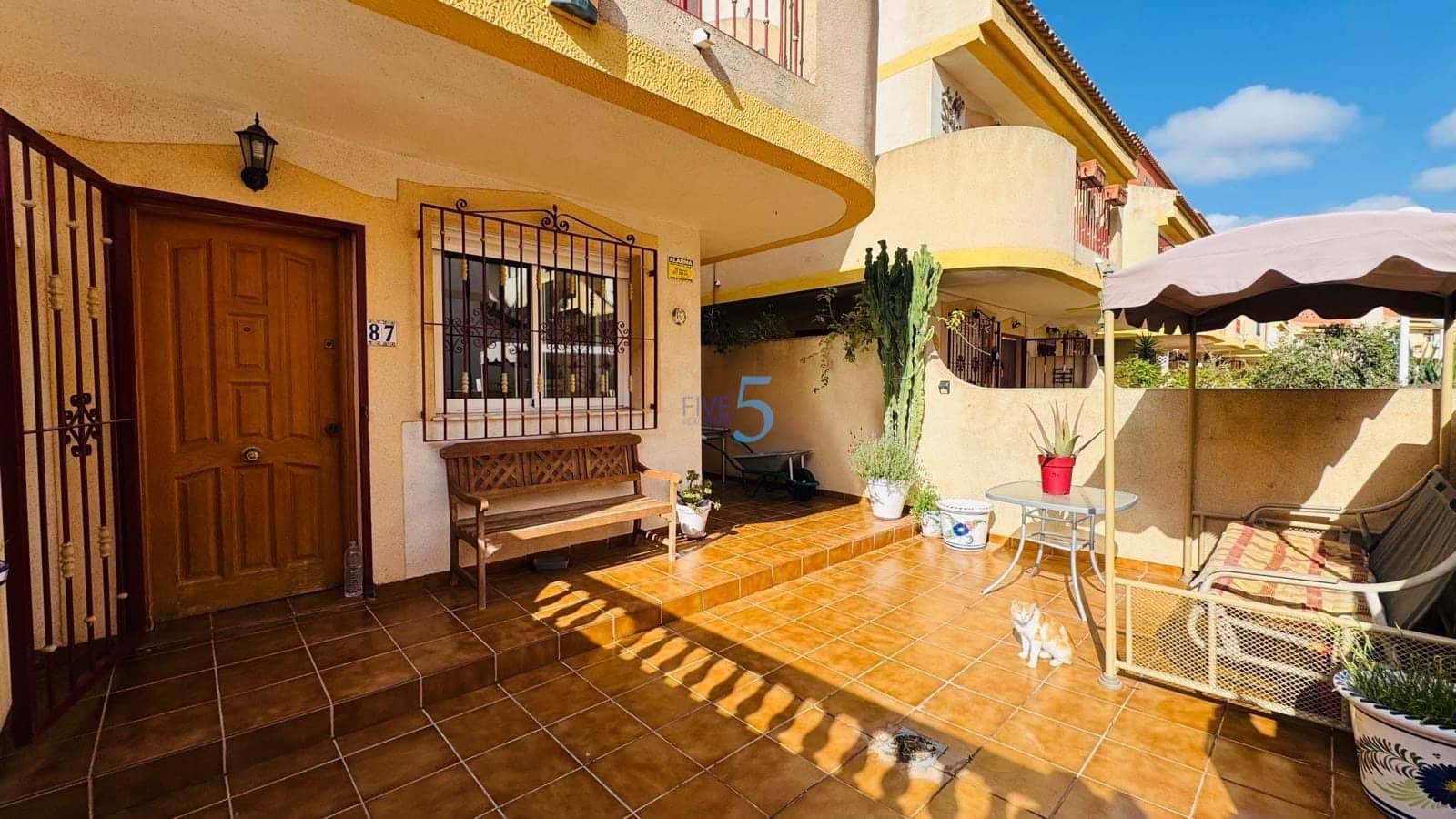 3 bedroom Townhouse for sale in La Zenia with pool garage - € 224,900 (Ref: 9802974)