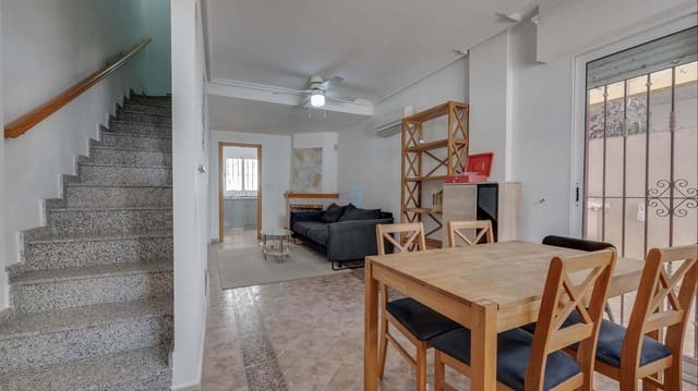 3 quarto Casa em Banda para venda em La Zenia, Orihuela com piscina garagem - 214 000 € (Ref: 9802974)