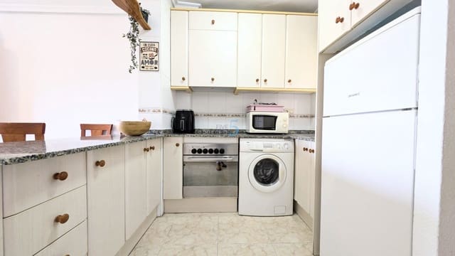 2 Zimmer Apartment zu verkaufen in El Chaparral, Torrevieja mit Pool Garage - 123.000 € (Ref: 9805277)