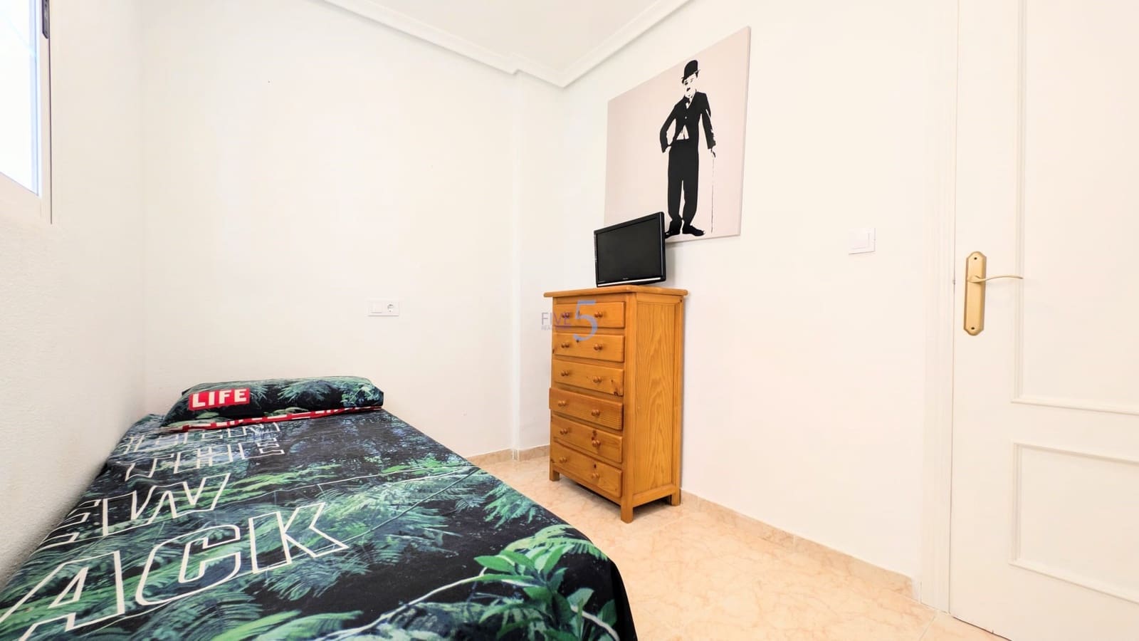 2 Zimmer Apartment zu verkaufen in El Chaparral mit Pool Garage - 123.000 € (Ref: 9805277)