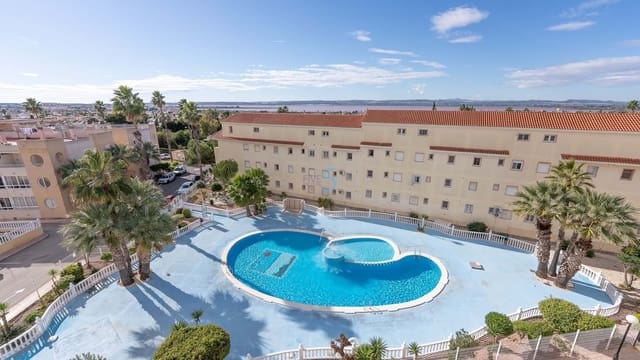 2 Zimmer Apartment zu verkaufen in El Chaparral, Torrevieja mit Pool Garage - 123.000 € (Ref: 9805277)