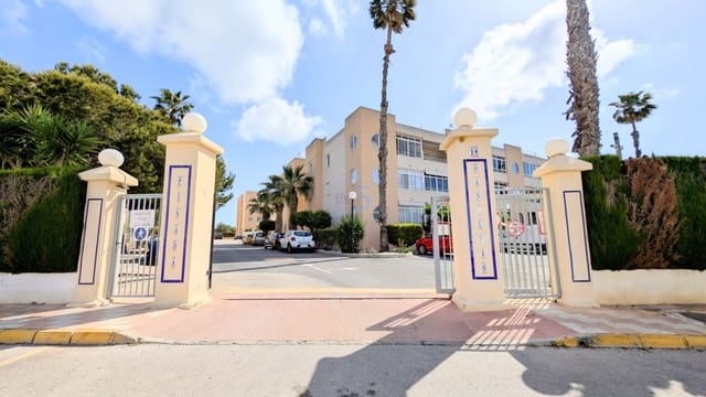 2 Zimmer Apartment zu verkaufen in El Chaparral, Torrevieja mit Pool Garage - 123.000 € (Ref: 9805277)