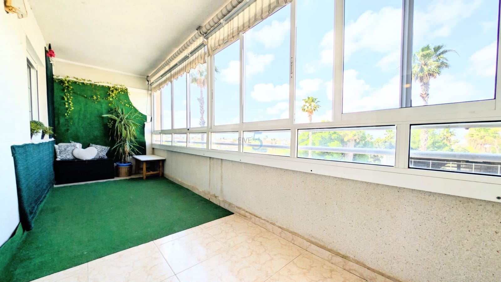 2 Zimmer Apartment zu verkaufen in El Chaparral mit Pool Garage - 123.000 € (Ref: 9805277)