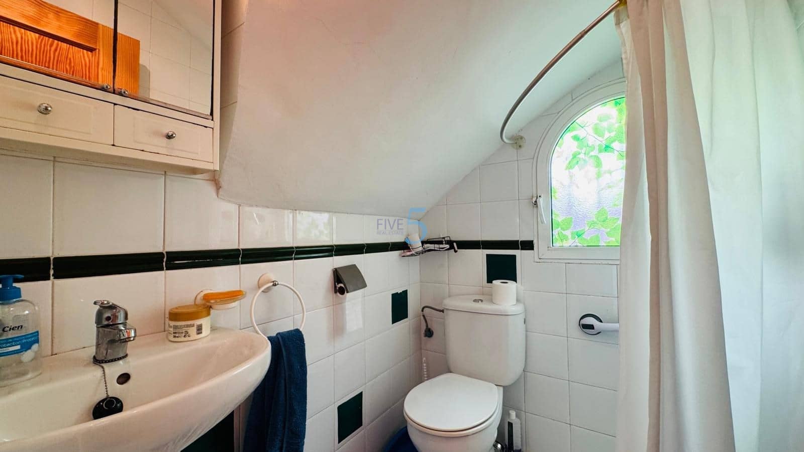 3 Zimmer Villa zu verkaufen in Villamartin mit Garage - 225.000 € (Ref: 9805278)