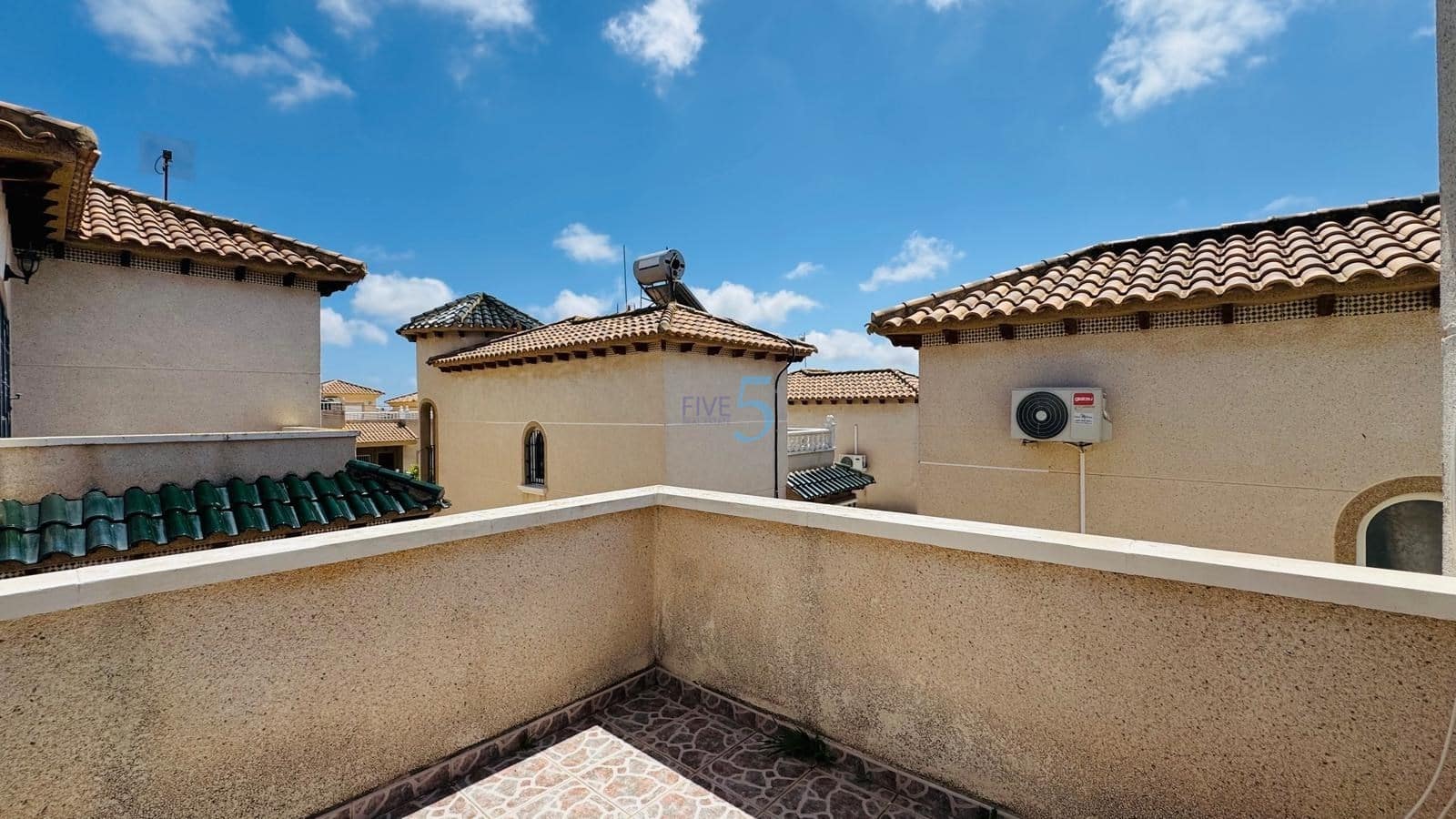 3 Zimmer Villa zu verkaufen in Villamartin mit Garage - 225.000 € (Ref: 9805278)