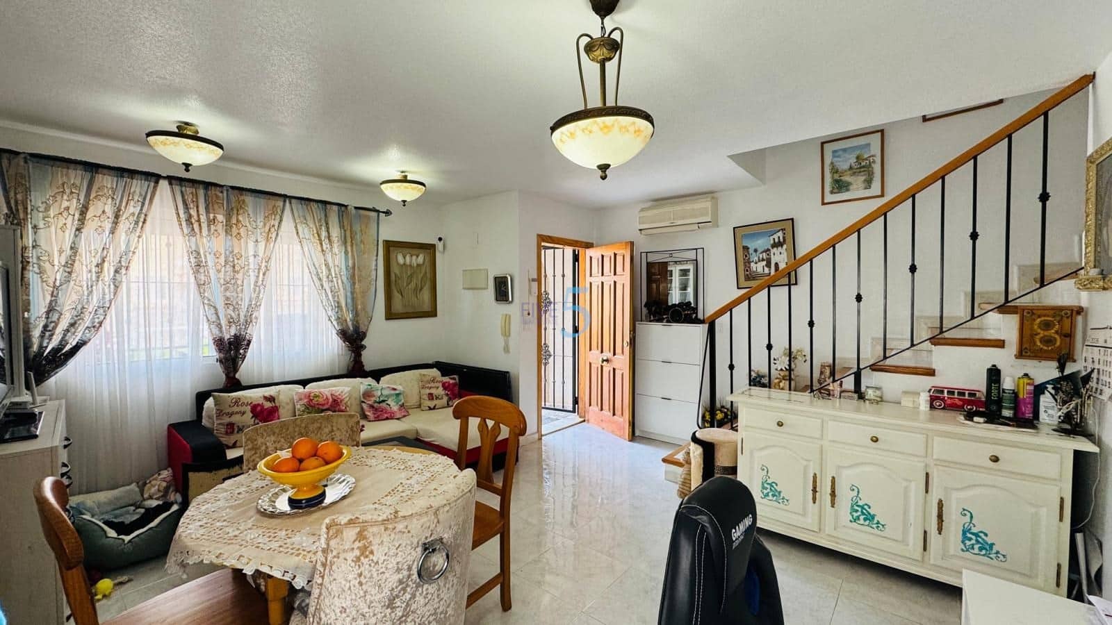 3 Zimmer Villa zu verkaufen in Villamartin mit Garage - 225.000 € (Ref: 9805278)