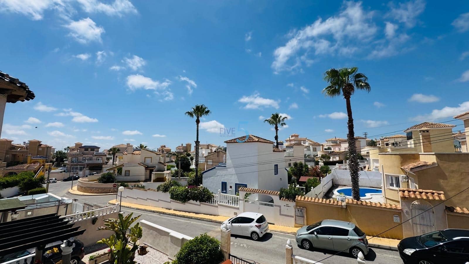 3 Zimmer Villa zu verkaufen in Villamartin mit Garage - 225.000 € (Ref: 9805278)