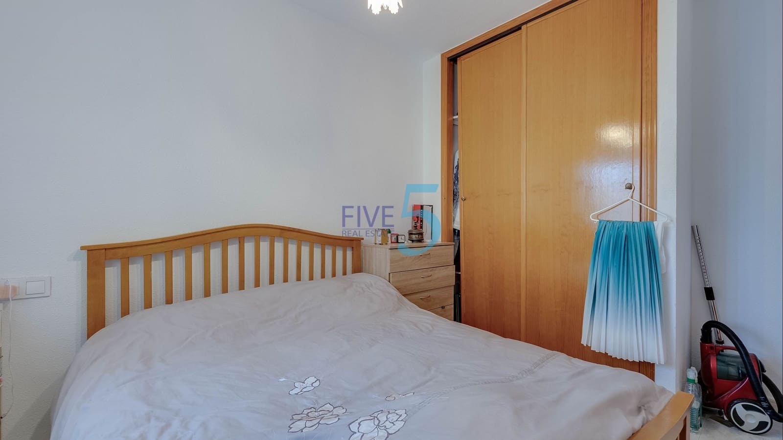 3 bedroom Villa for sale in Villamartin with garage - € 225,000 (Ref: 9805278)