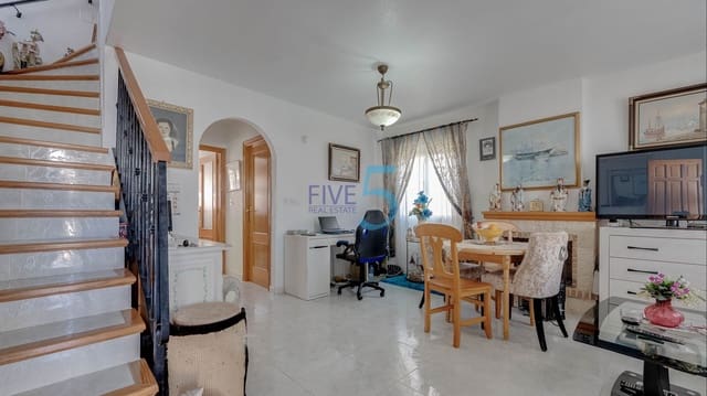 3 makuuhuone Huvila myytävänä paikassa Villamartin, Orihuela mukana 
autotalli - 225 000 € (Ref: 9805278)